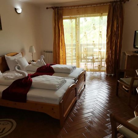 Hotel Wels Băltenii de Sus Eksteriør bilde